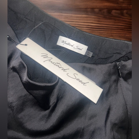 *SOLD* Mustard seed black skirt - Picture 4 of 4